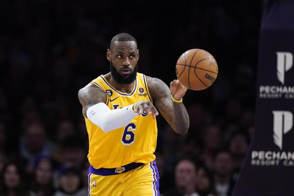 Lebron best sale lakers 16